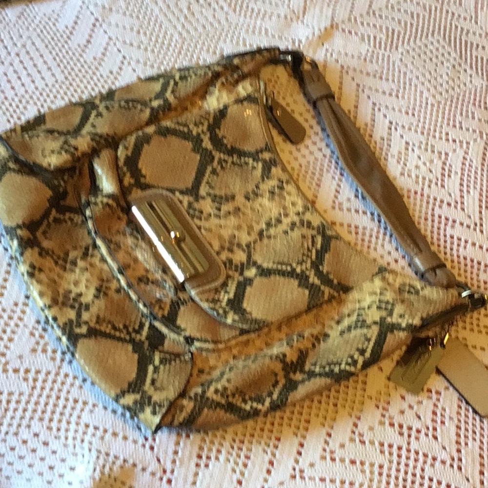 Coach Women's Bag - Picture 2 of 7